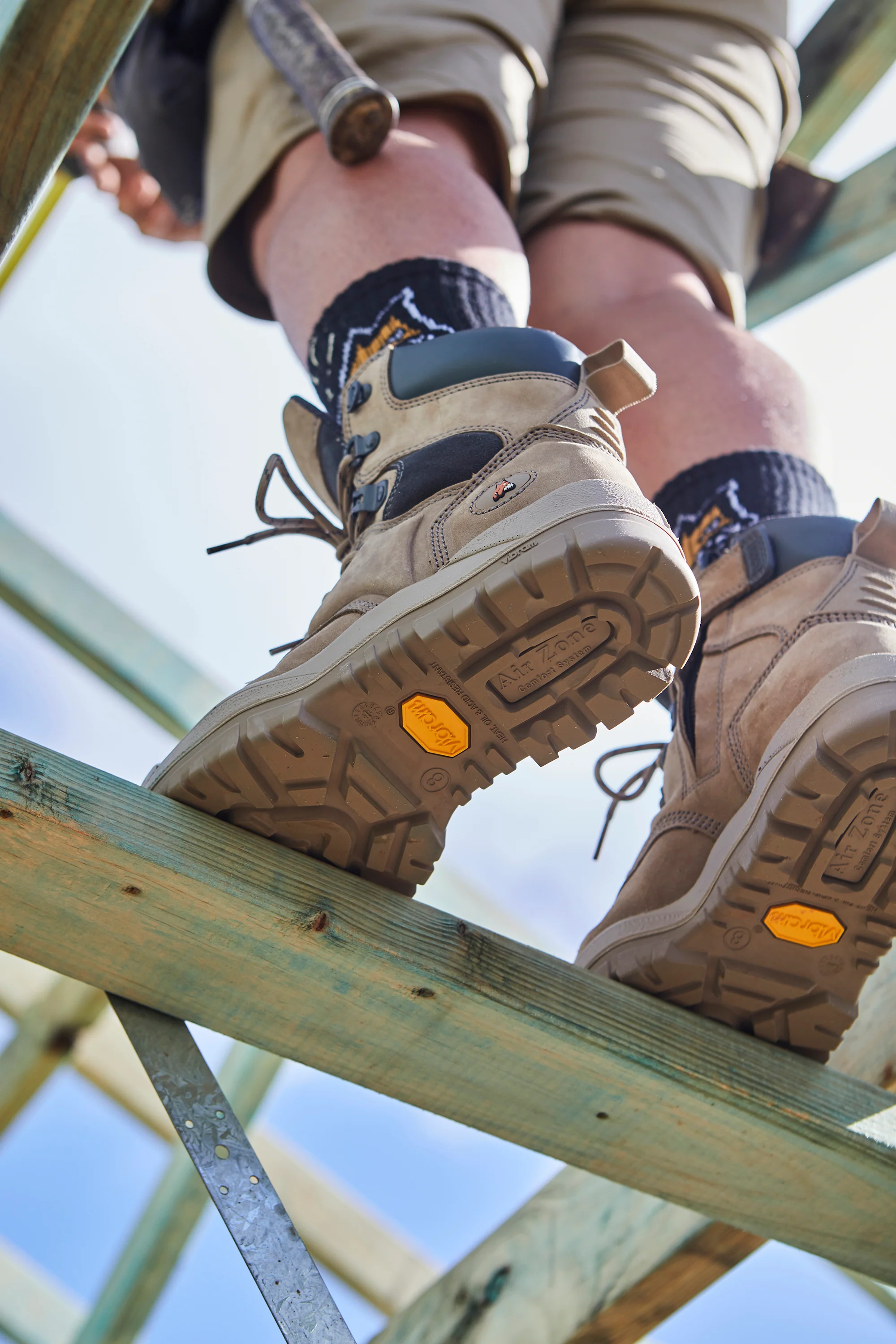 Mongrel 561 Side Zip Safety Boots - STONE - Image 6