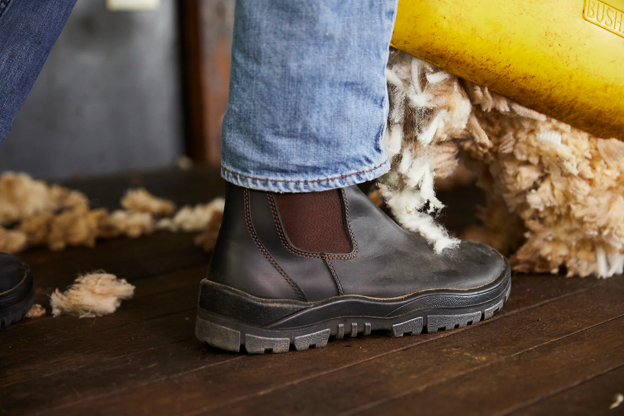 Mongrel 916030 Non Safety Work Boot - Image 4