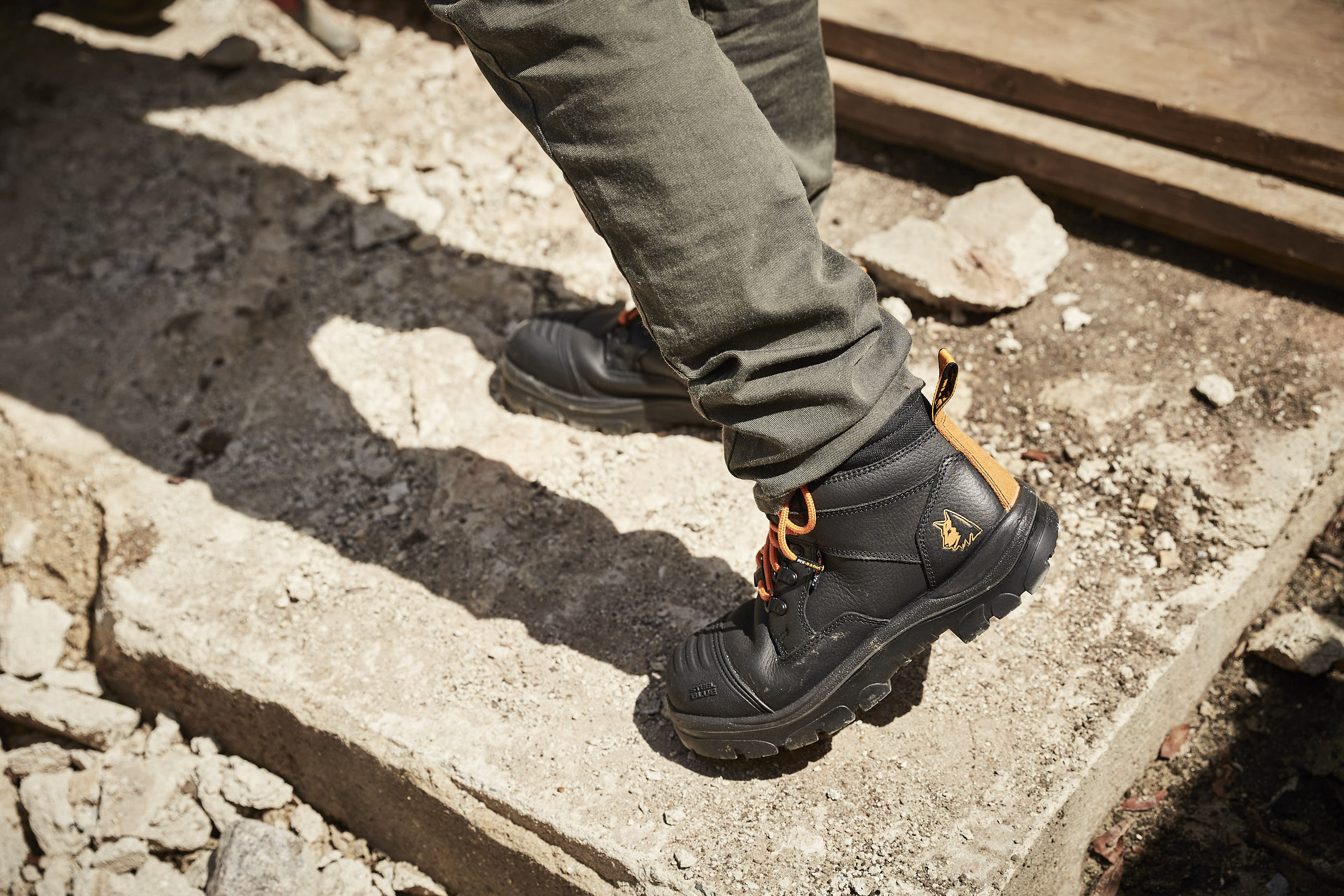 Steel Blue Southern Cross Zip Scuff -  FIX RADIO Safety Boots S3 - Image 13
