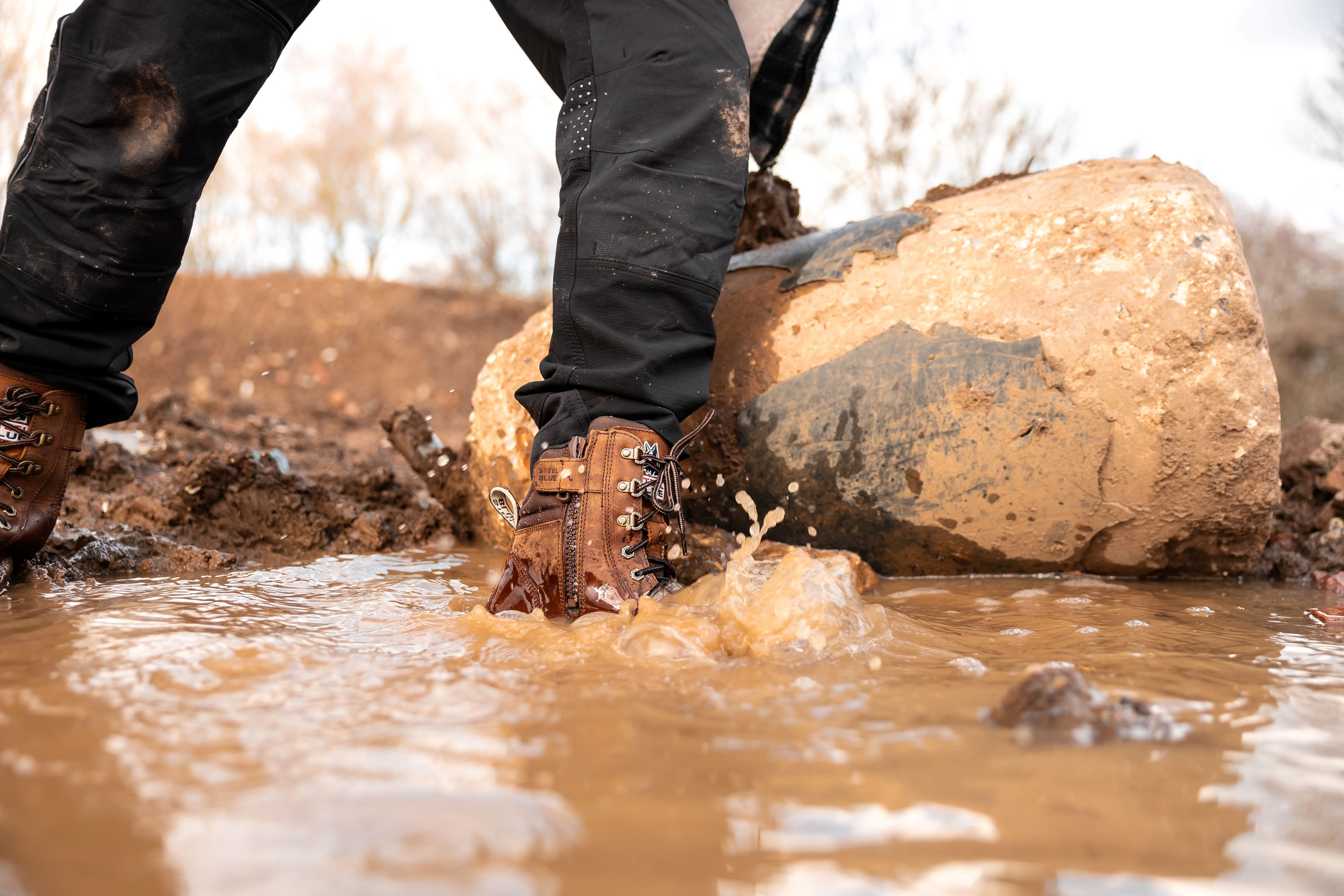 Steel Blue Southern Cross Zip Waterproof S7 - Distressed Brown - Image 3